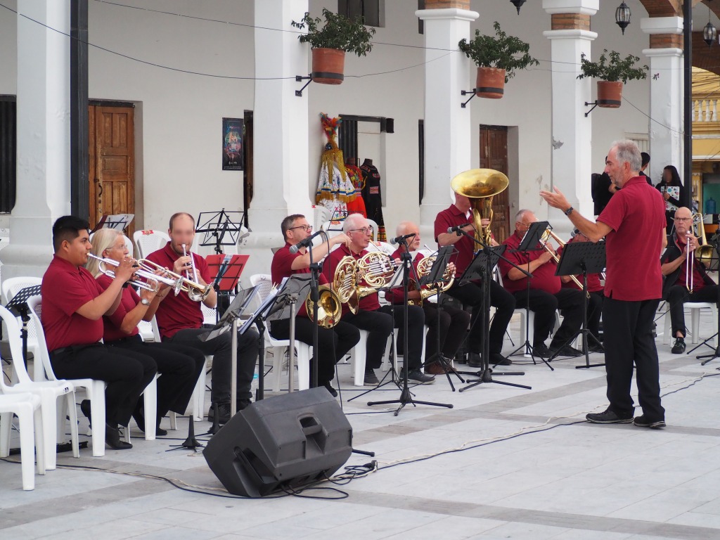 Kooperation und Konzerte in Otavalo und Ibarra